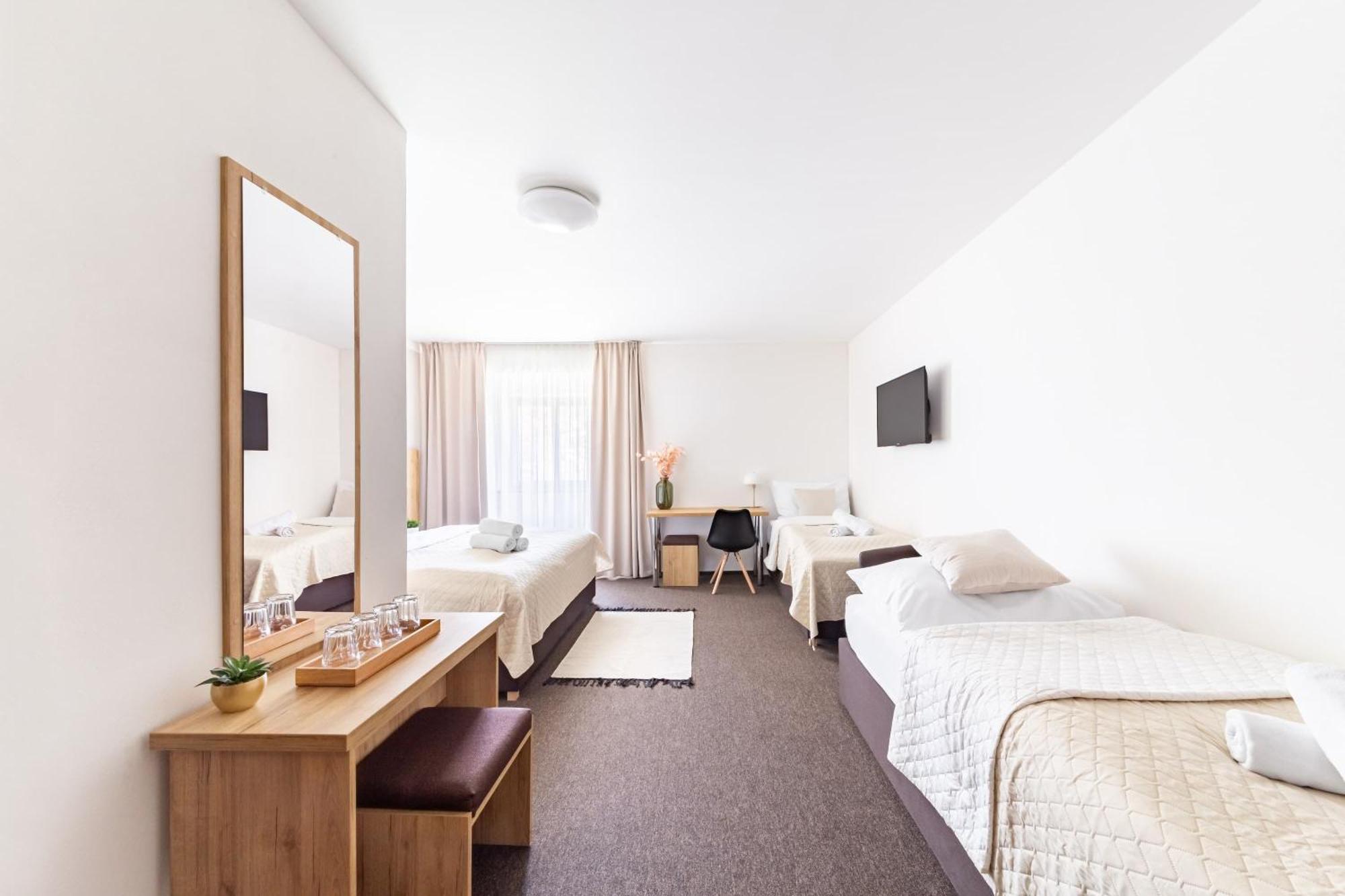 Hotel Snezne Buitenkant foto