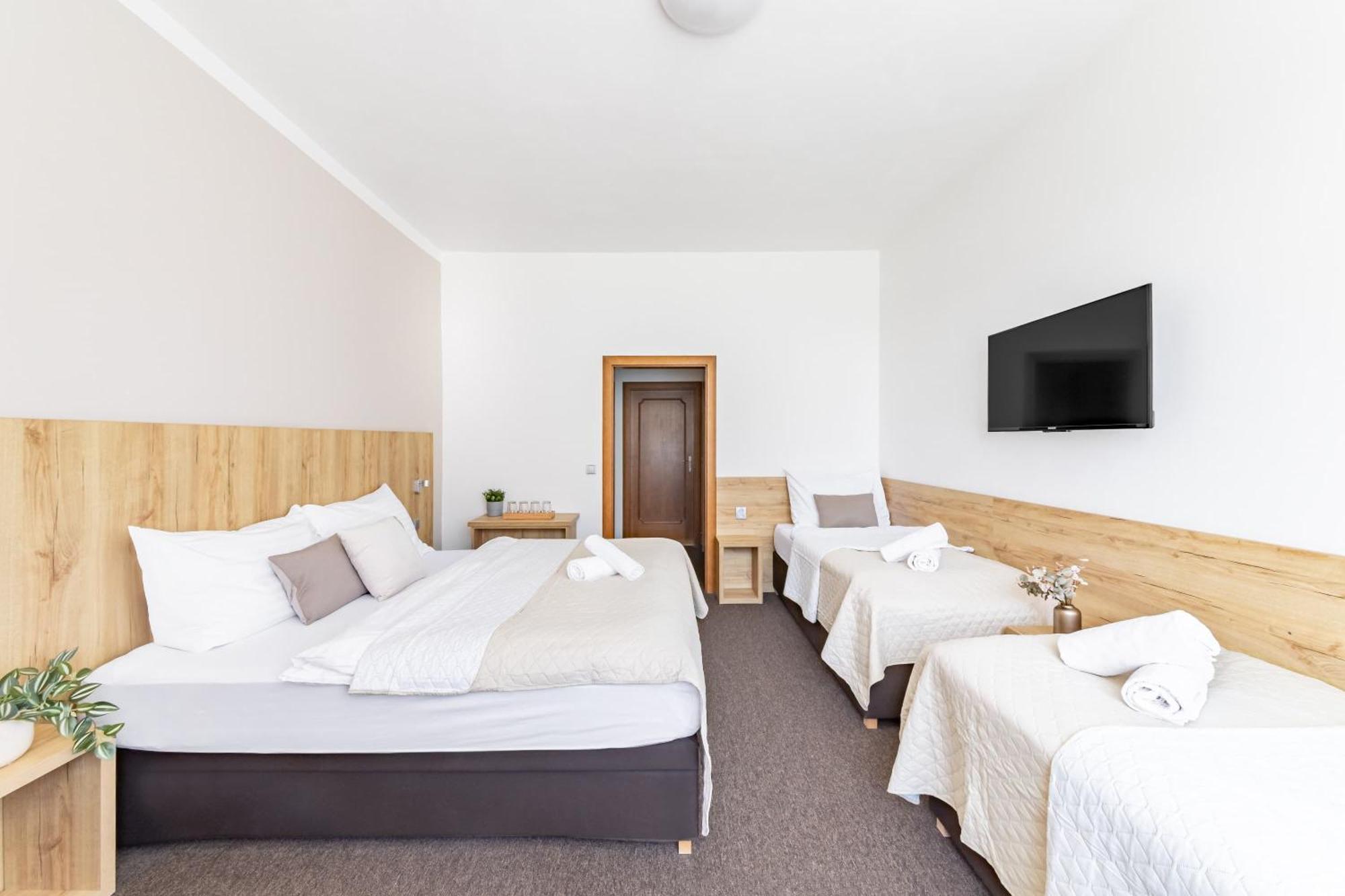 Hotel Snezne Buitenkant foto