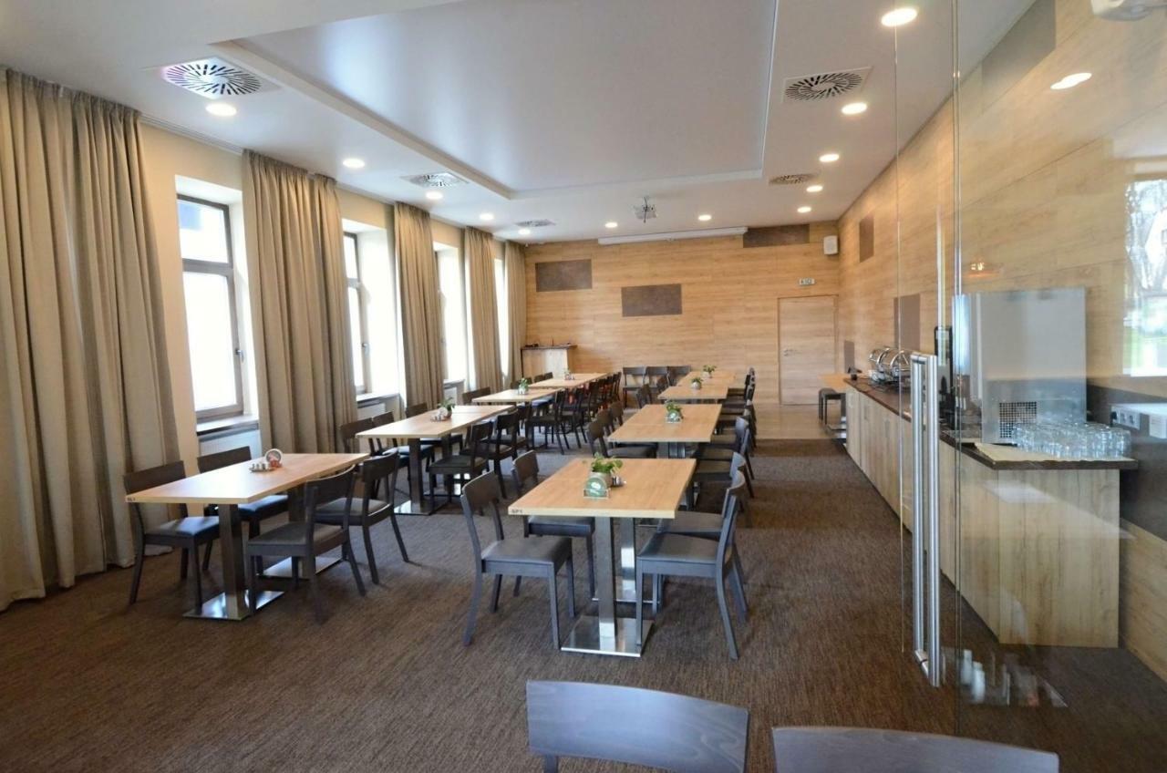 Hotel Snezne Buitenkant foto